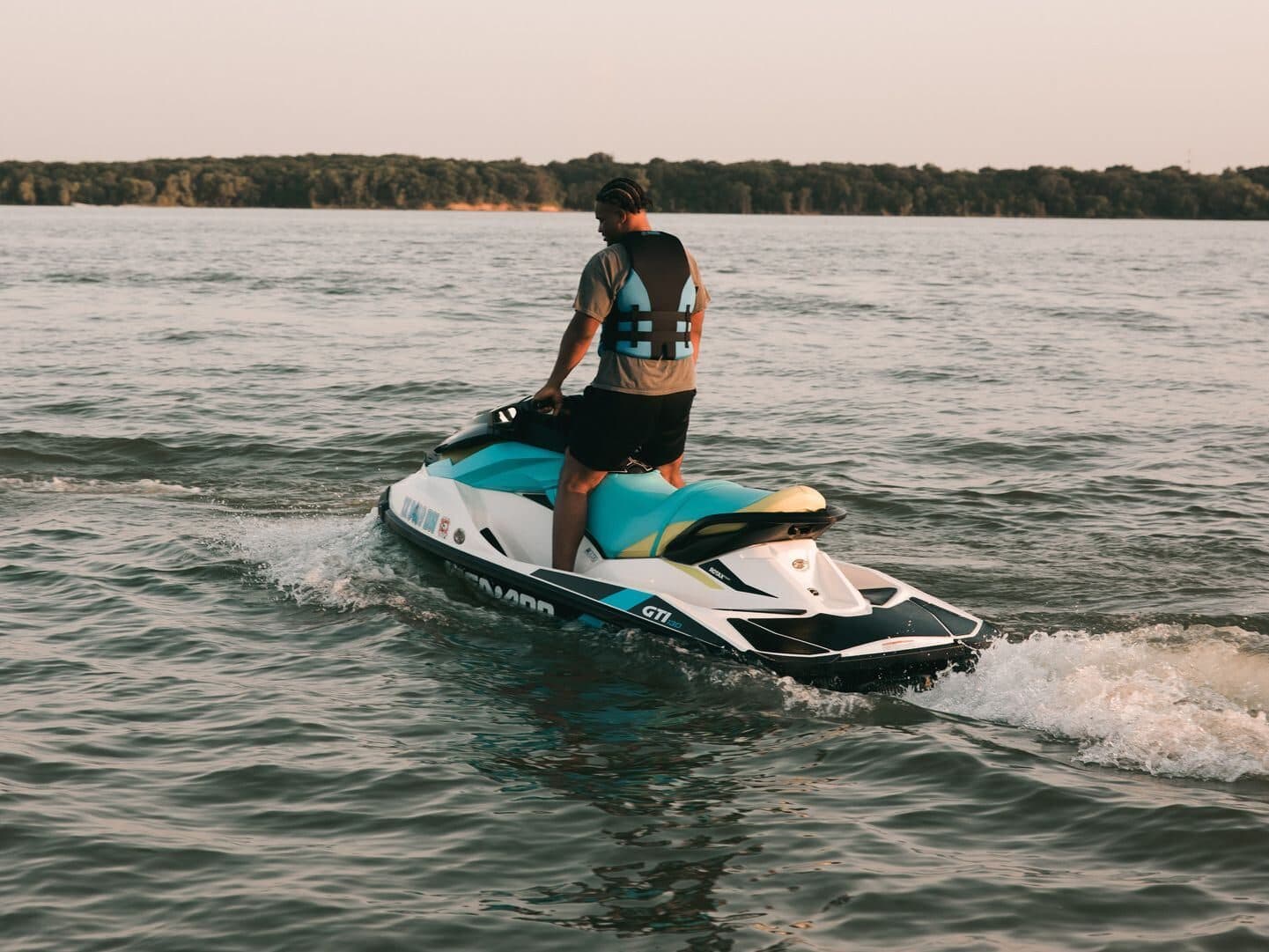Sea-Doo GTI 130 · Ski 2 4